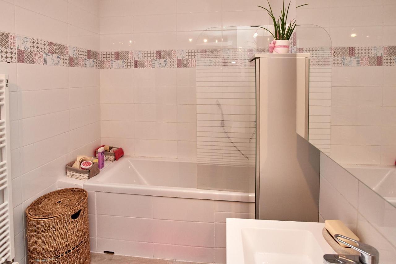 Chambres A Louer Dans Appartement Balcon - Wifi - Parking Gratuit Невер Экстерьер фото